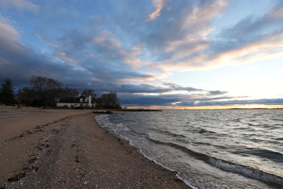 Image describing Top 7 Beach Houses Near You for 2025 Vacations!