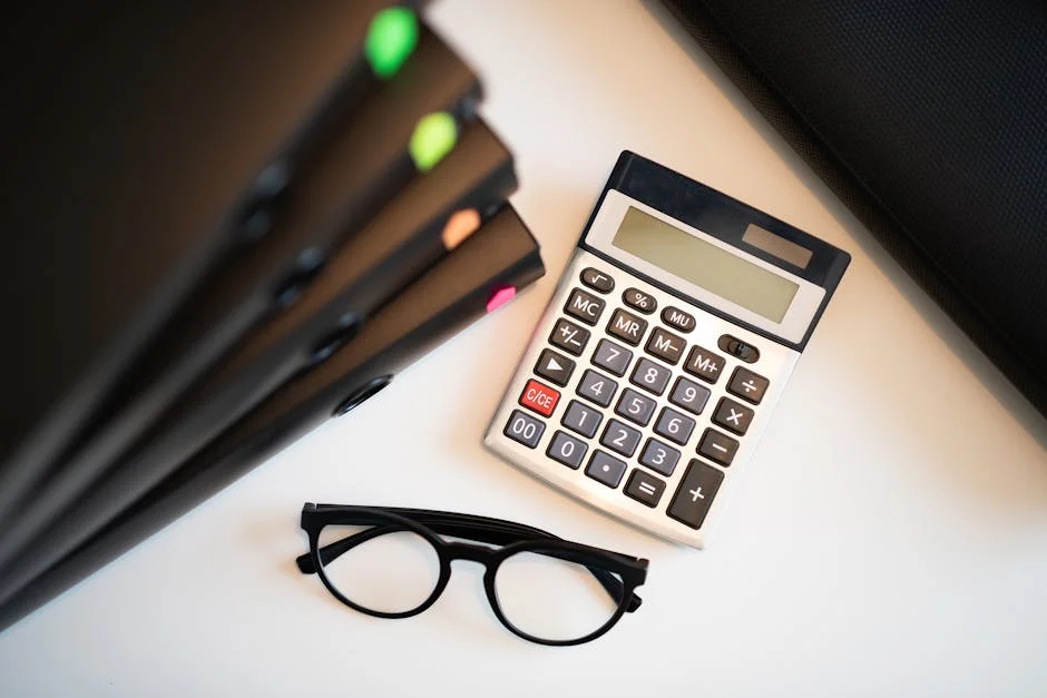 Image describing How to Use a Loan Payoff Calculator Fast in 2026?