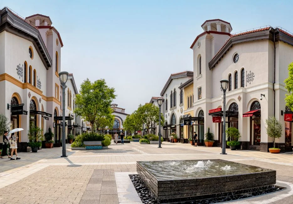 Image describing Best Designer Outlet Online 2026 Top 7 Deals Now?