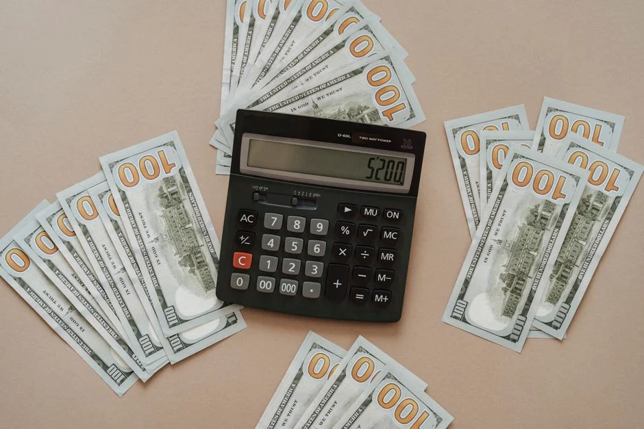 Image describing How to Use a Whole Life Cash Value Calculator in 2026?