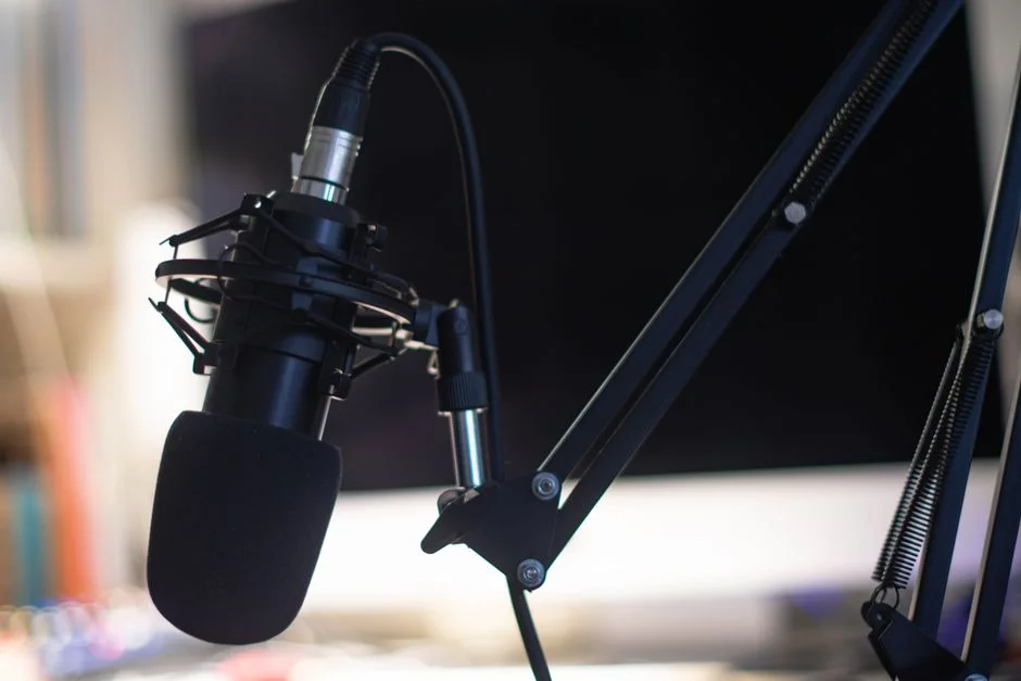 Image describing How to Pick the Best Mic + Boom Arm in 2026 (Fast)
