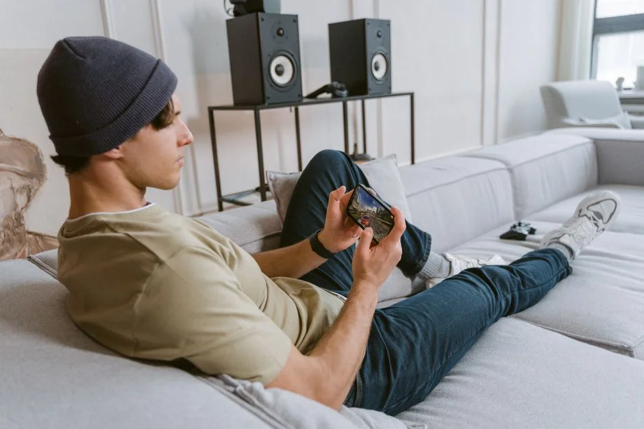 Image describing Top 7 Best RTS Mobile Games in 2026 Play Now?